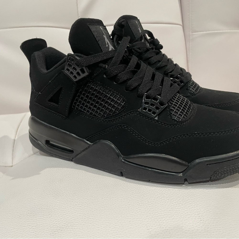 Jordan 4 Black Cat